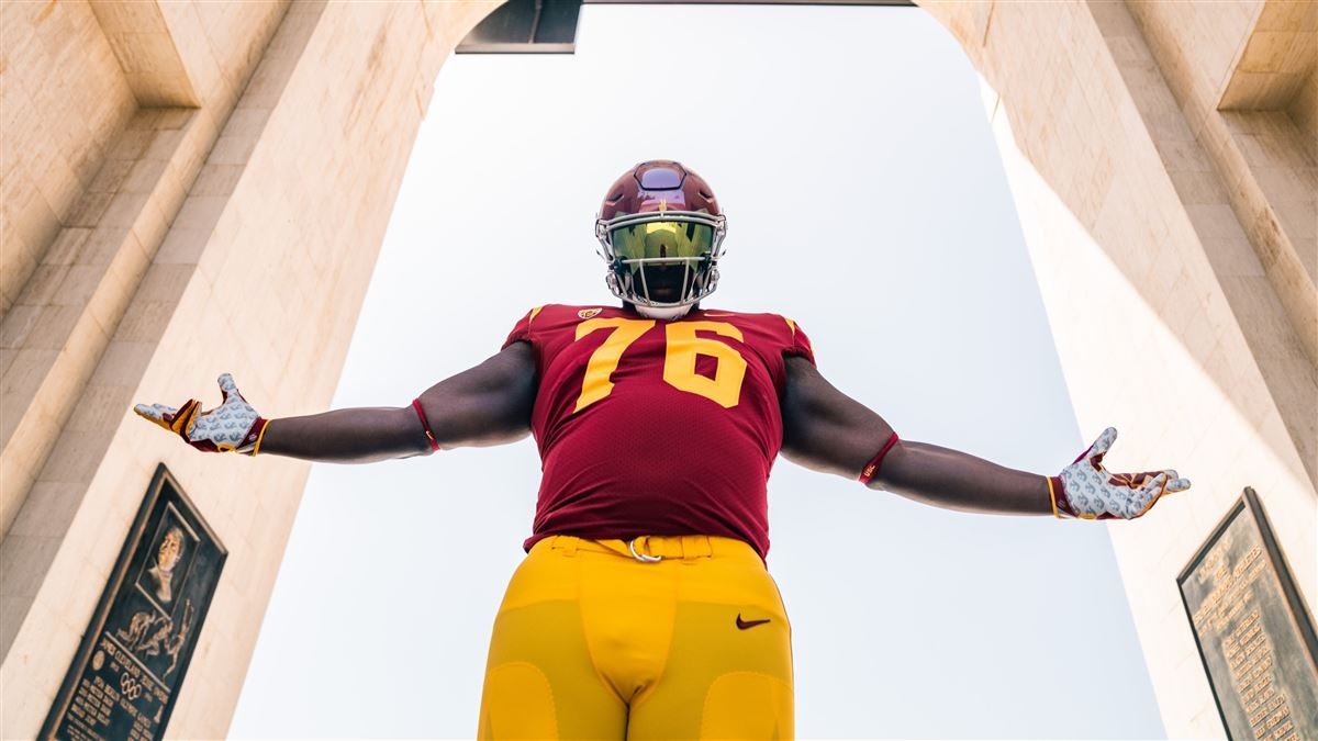 USC Football: 15 Young Trojans Who Could Become Legends