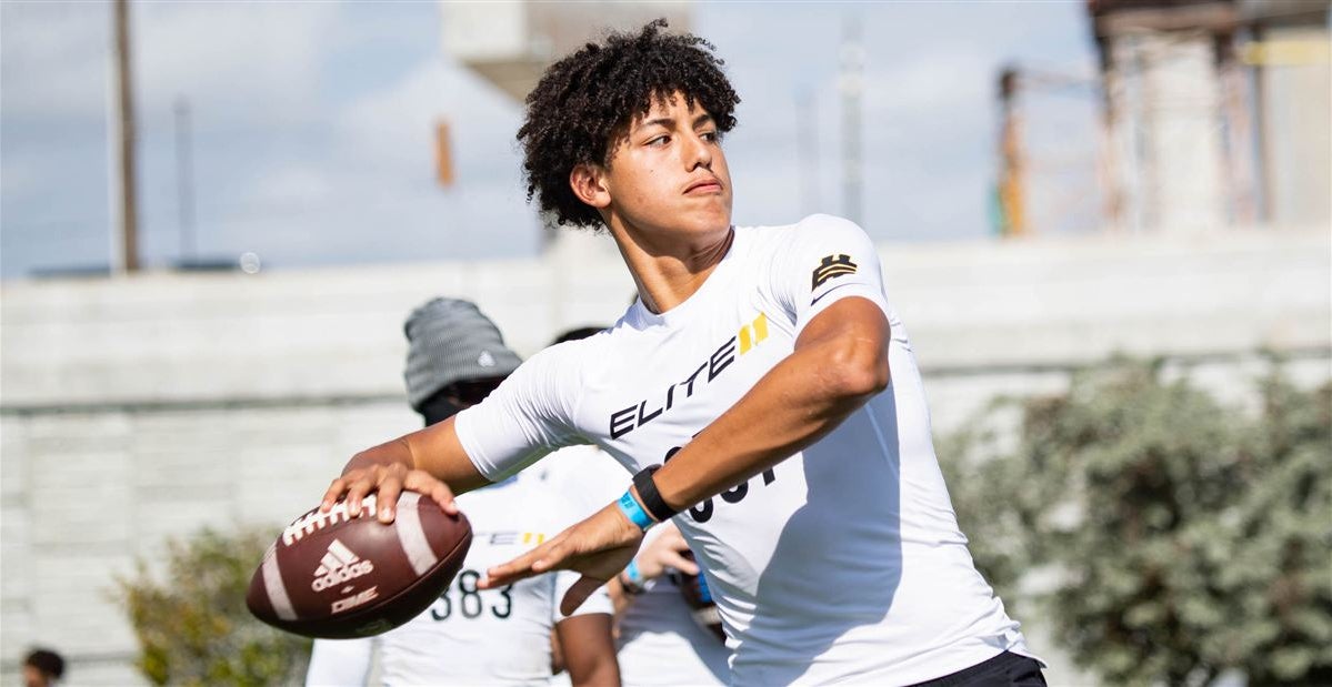 Four-star 2027 QB Davin Davidson commits to Florida