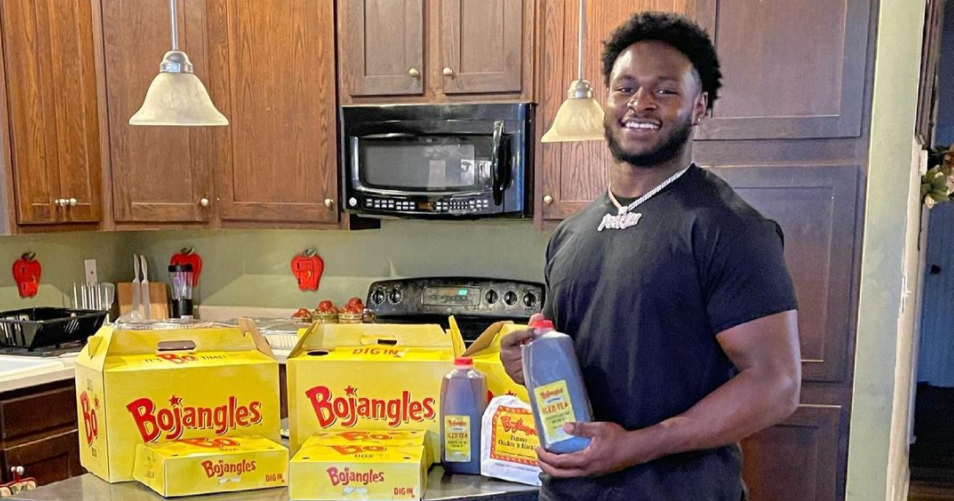 UNC's Javonte Williams Lands Sponsorship Deal with Bojangles