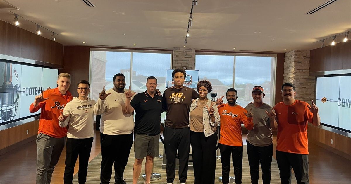 Oklahoma State adds Chicago offensive lineman Chase Clark to 2027 recruiting class