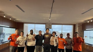 Oklahoma State adds Chicago offensive lineman Chase Clark to 2027 recruiting class