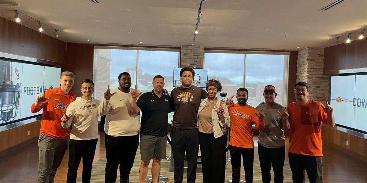 Oklahoma State adds Chicago offensive lineman Chase Clark to 2027 recruiting class