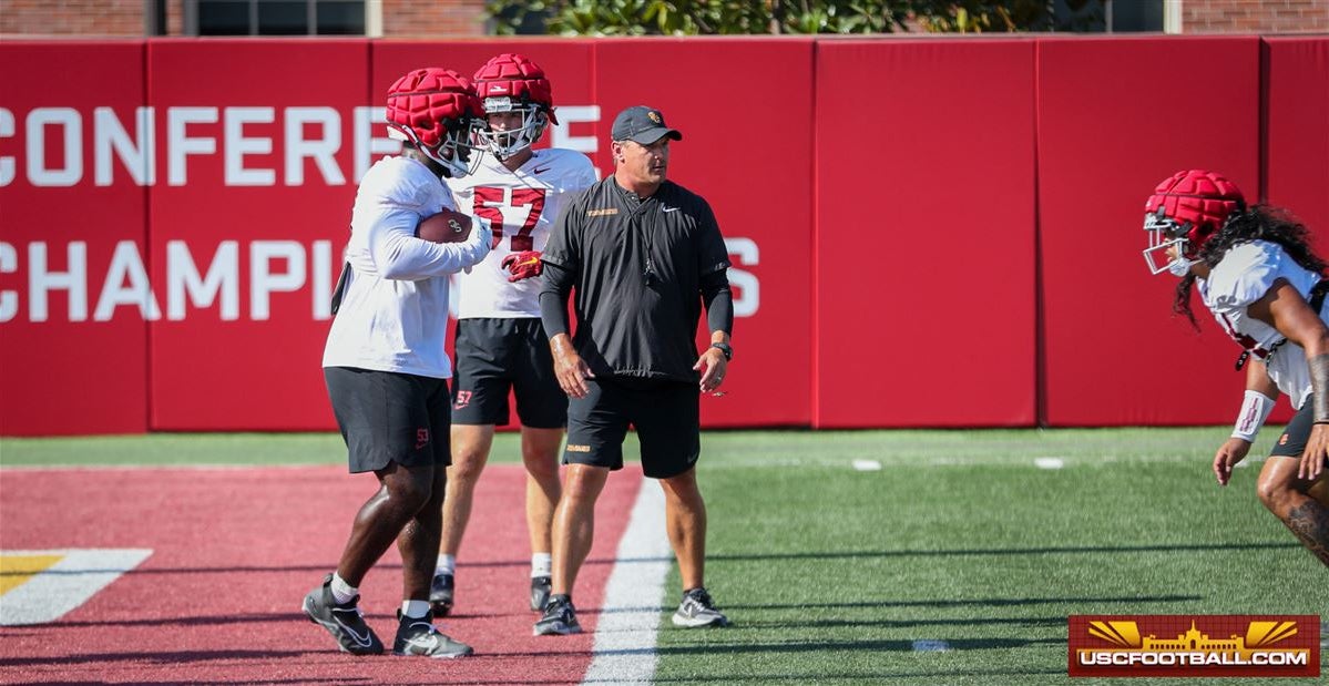 Brian Odom talks USC linebackers, what Eric Gentry brings to group