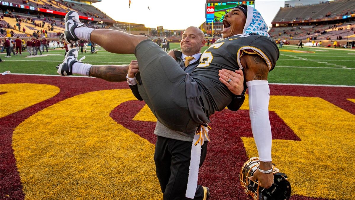 Gophers receiver Rashod Bateman steps over freshman wall and into U record  books – Twin Cities