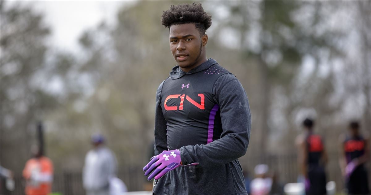 Workhorse RB Deondre Jackson signs with Texas A&M