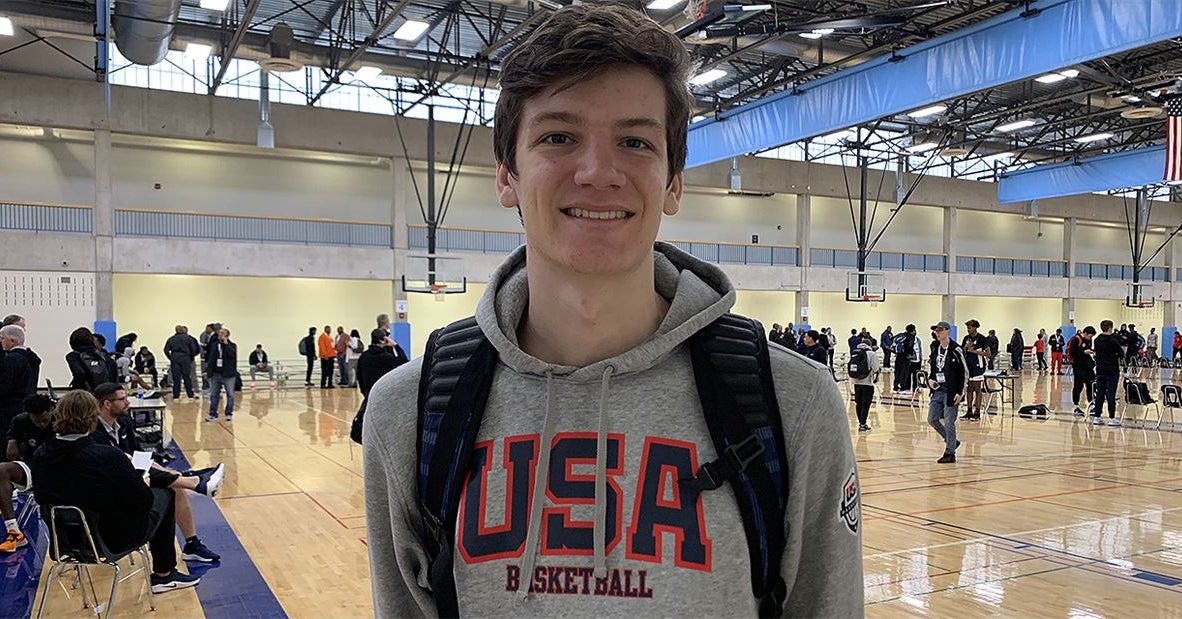 Top 25 2021 center Nathan Bittle commits to Oregon