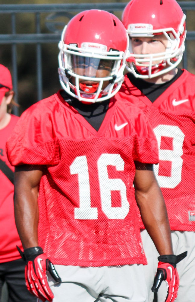 Georgia football recruiting: 2014 WR Isaiah McKenzie commits to