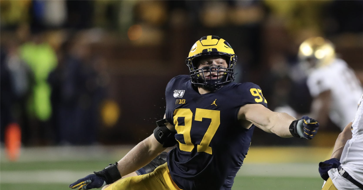 Aidan Hutchinson's parents provide injury update on Michigan DE