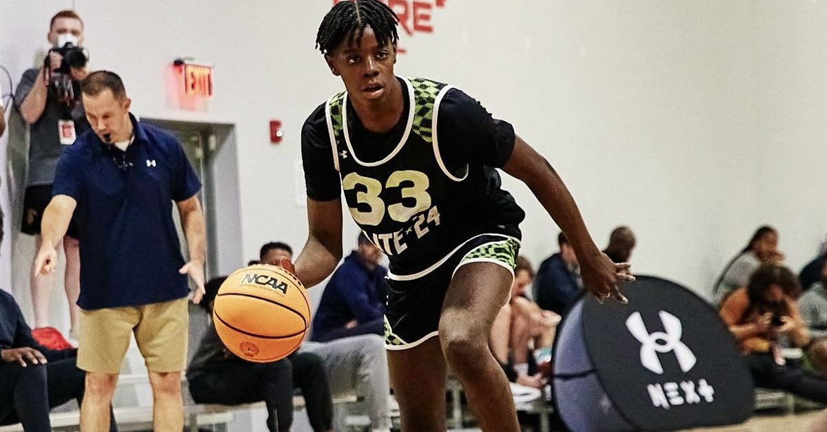 Elite 2025 five-star forward reportedly schedules visit with Tennessee basketball