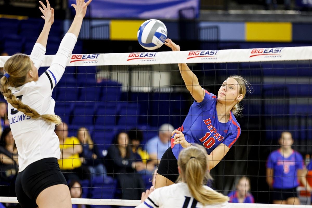 Volleyball Foul Signs