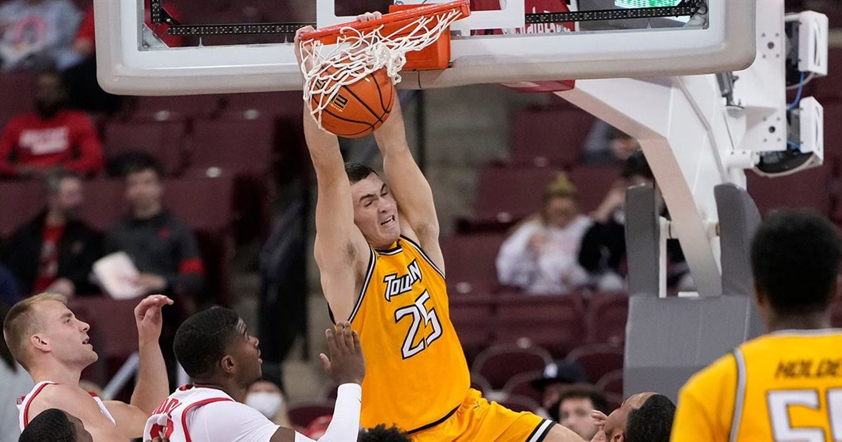 Towson Transfer Guard Nick Timberlake Schedules UNC Official Visit