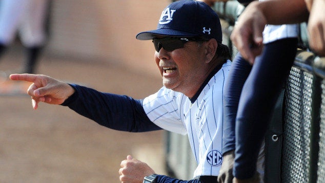 Auburn hires Oklahoma's Sunny Golloway as baseball coach