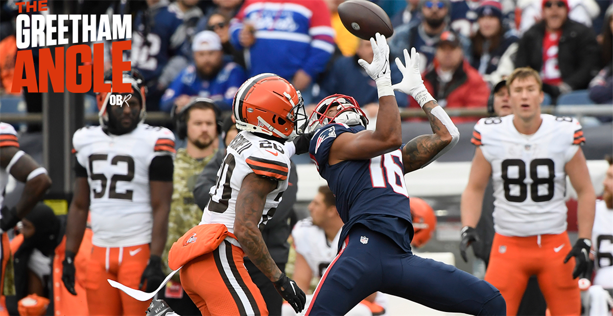 Cleveland Browns dominated, hurt in 45-7 loss to New England Patriots