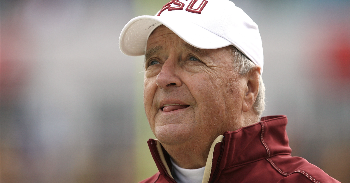 Reaction: College football world showers Bobby Bowden with love after death