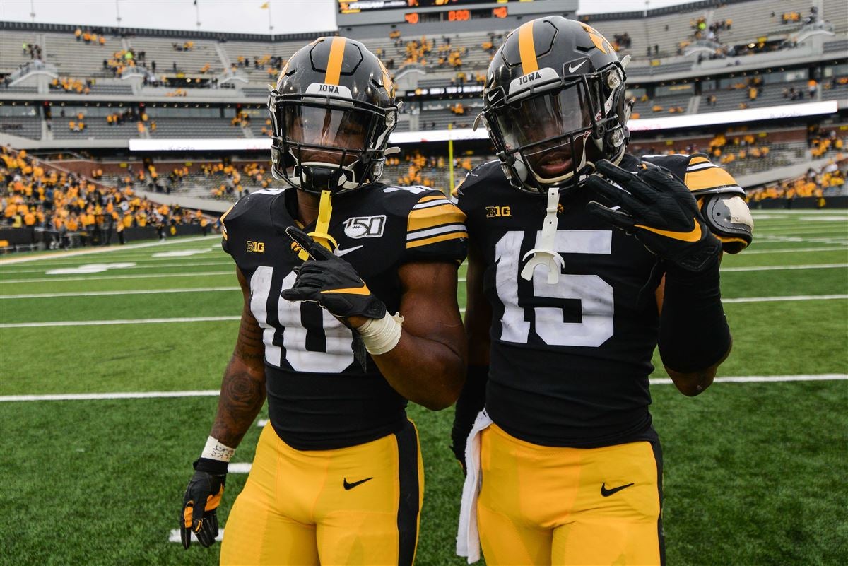 The Iowa Hawkeyes Face The Purdue Boilermakers In A Big Ten Game.