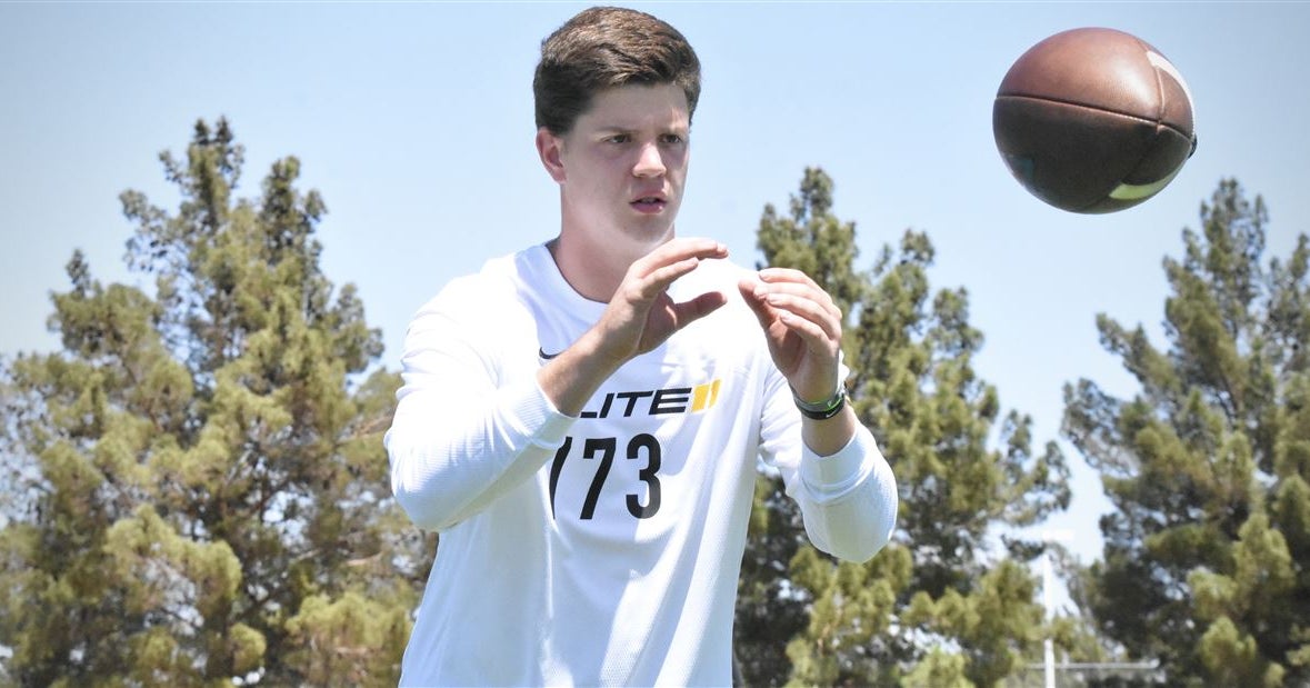 Video FourStar QB Eli Holstein in action from Elite 11 Regional in