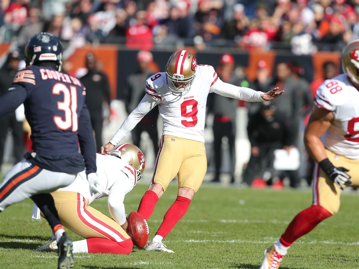 Chicago, United States. 11th Sep, 2022. San Francisco 49ers place kicker Robbie  Gould (9) kicks a field goal during the third quarter against the Chicago  Bears at Soldier Field in Chicago on