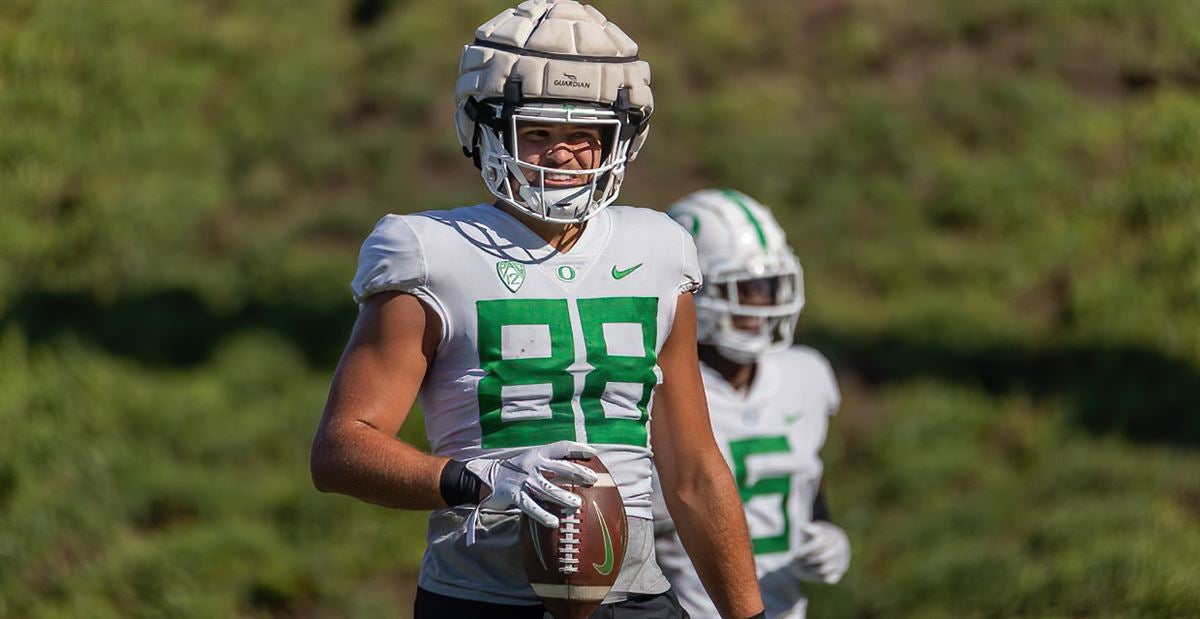 Oregon Ducks tight end Patrick Herbert ready to make up for lost time