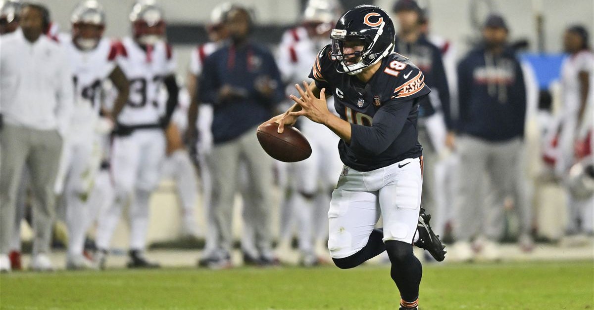 Caleb Williams continuing to take on 'point guard' role as Bears offense improves each week