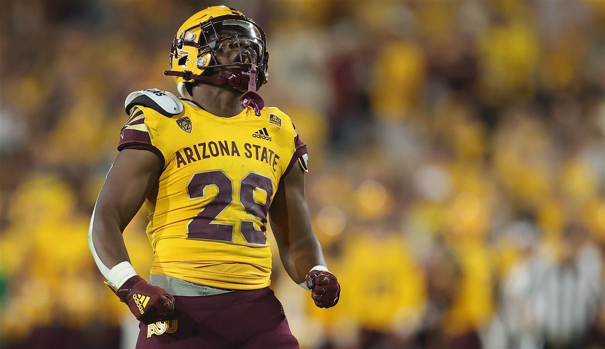 Arkansas hosting another defensive transfer - Vimarsana News