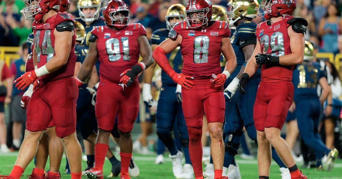 Wisconsin runs out of juice in blowout loss to No. 4 Notre Dame