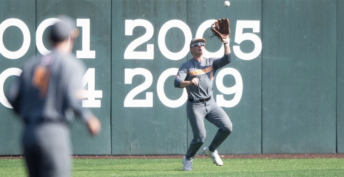 Meet the New Side of Evan Russell: A Calming Presence for Tennessee's Hot  Rod Pitching Staff - Sports Illustrated Tennessee Volunteers News, Analysis  and More