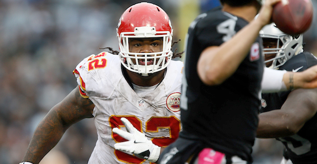 Dontari Poe Caps Kansas City Chiefs Win With TD Pass (Video)