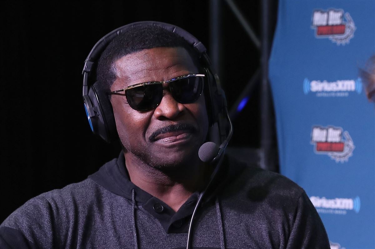 This Isn't Bad Advice, This Is TERRIBLE Advice - HOF WR Terrell Owens  Roasts Michael Irvin's Take