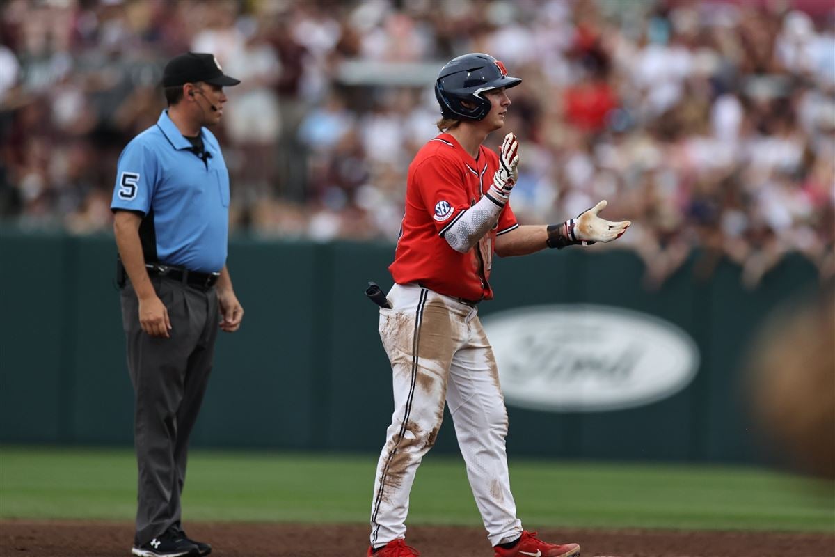 Tulane hits walk-off HR to even series with Ole Miss