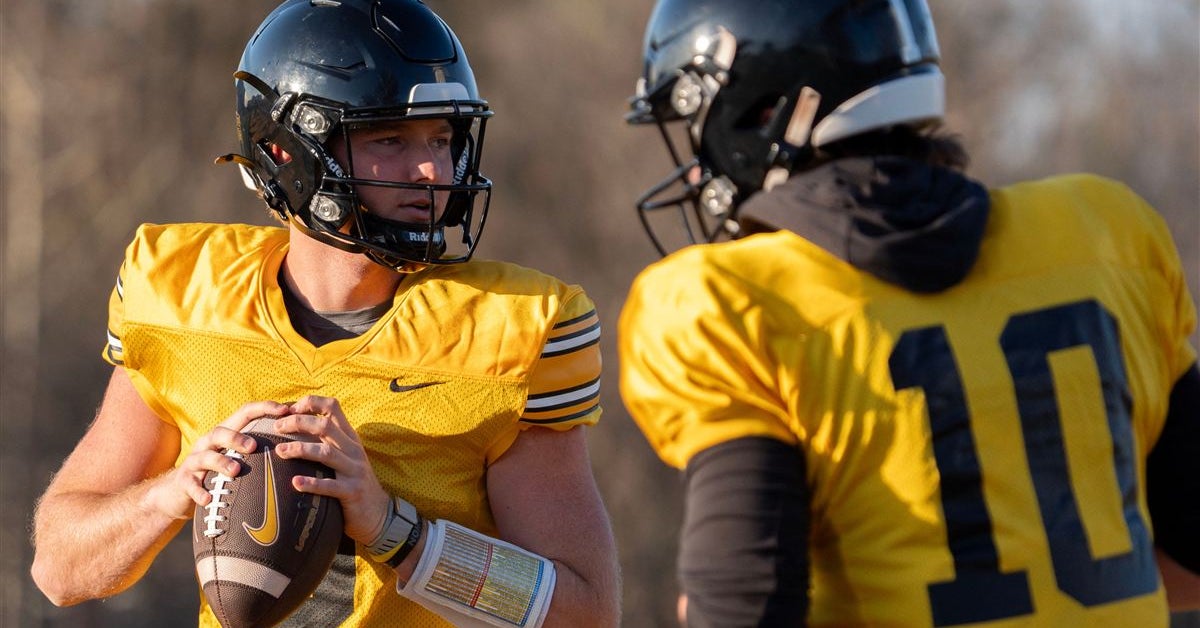 Iowa Football: Three Thoughts On Offense Heading Into Fall Camp