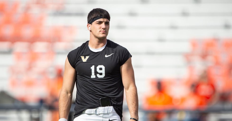 Tuesday's VIP practice report: Curtis vs. Berlowitz, thoughts on depth, more