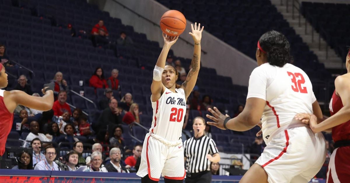 Two women's basketball players enter NCAA transfer portal