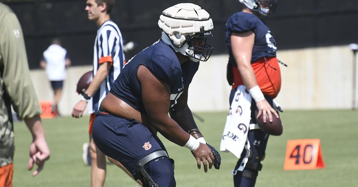 Auburn offensive line building depth heading into 2024 season