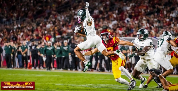 PHOTOS: USC takes care of hurdles in late-night 45-31 win over Michigan ...
