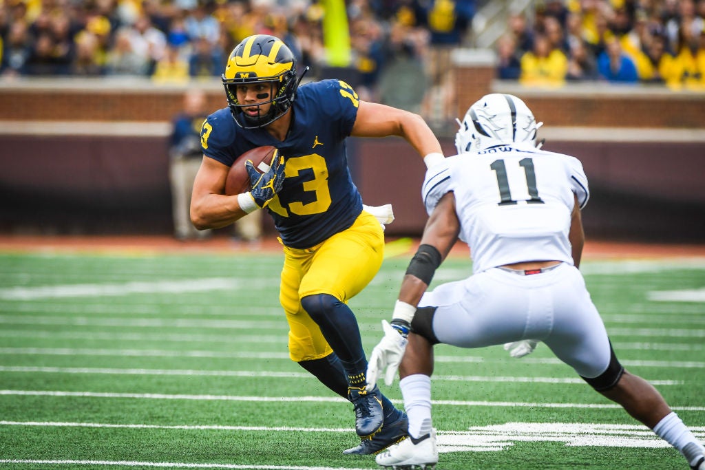 MUST SEE: Ohio State legend wears Michigan football uniform, sings The  Victors