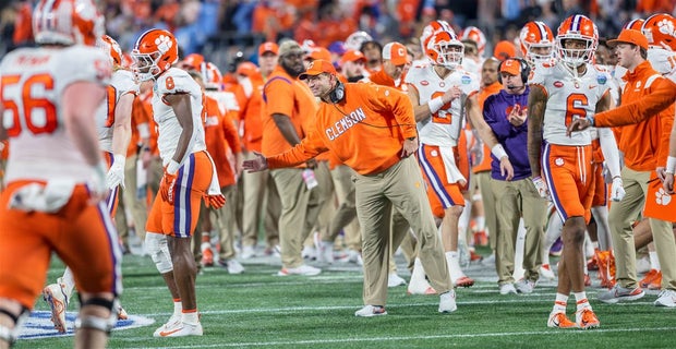 Final AP Top 25 poll projection for 2022 season 12 11492510.jpg?fit=bounds&crop=620:320,offset y0