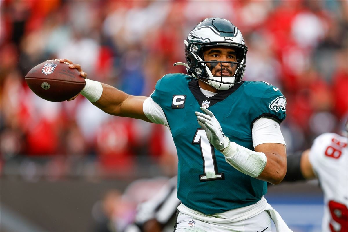 Jeffrey Lurie affirms the Eagles' commitment to Jalen Hurts: 'We'll be  working with Jalen for a long time'