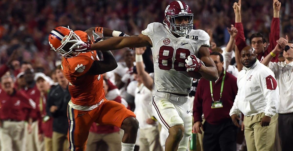 Alabama's O.J. Howard stands out in deep tight end class - The Boston Globe