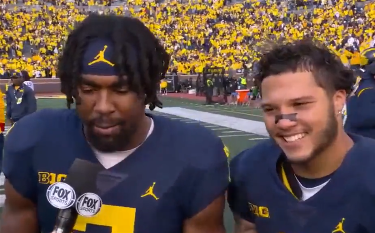 Michigan RBs Donovan Edwards Blake Corum thank coach Mike Hart