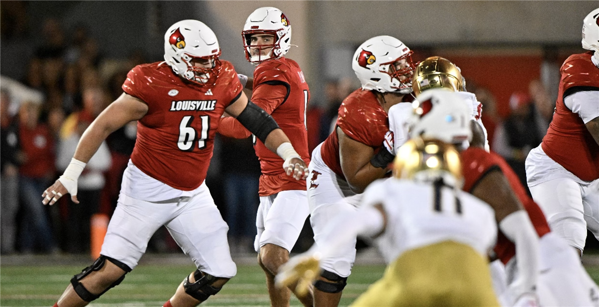 Notre Dame vs. Louisville score prediction by college football