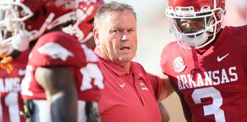 Audacity of change: Tide aim to reverse road course as Hogs try to make history