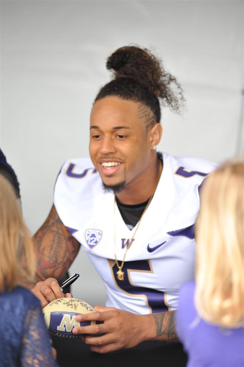 Husky Spring Preview Photo Gallery