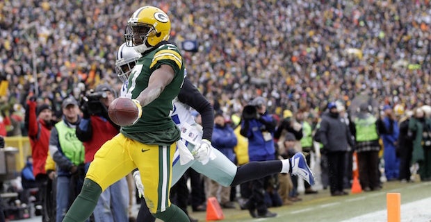 Davante Adams Makes One Handed Grab At Packers Family Night