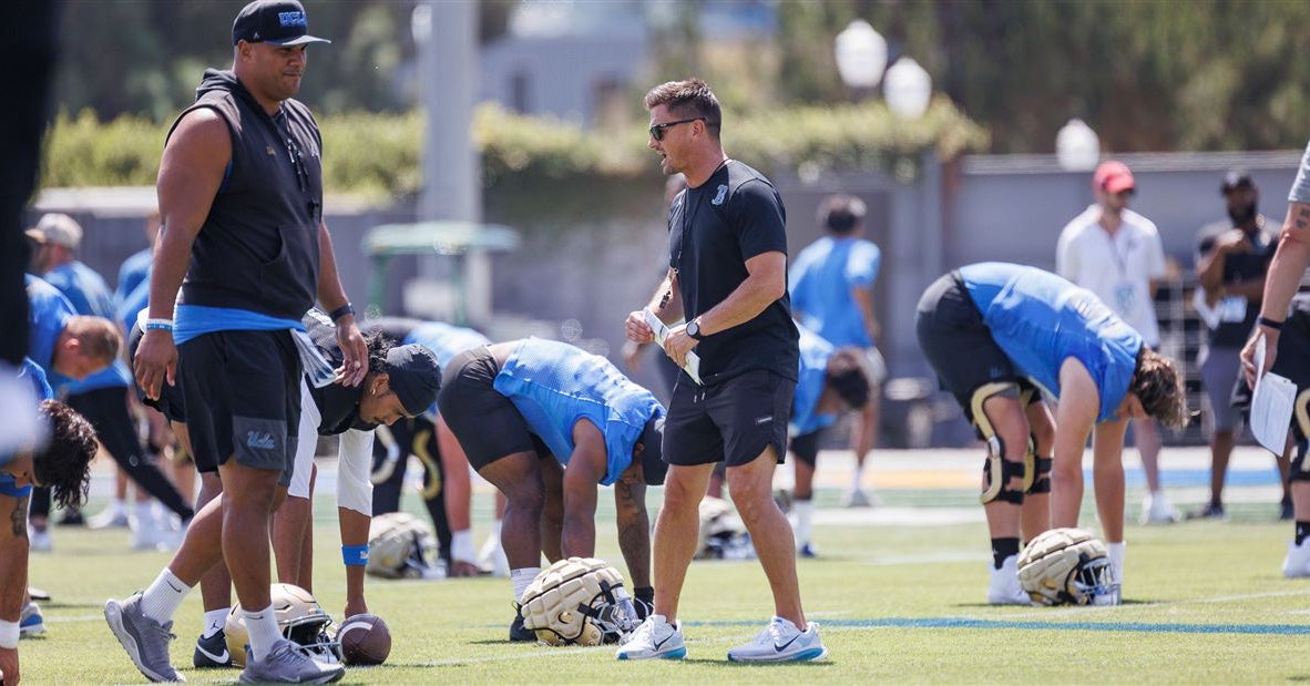 UCLA football Wednesday practice observations: Bob Chesney was doing some 'crootin!
