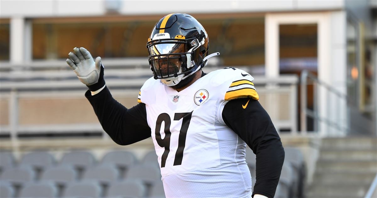 Mike Tomlin still mum on starting QB as Steelers add LB, lineman