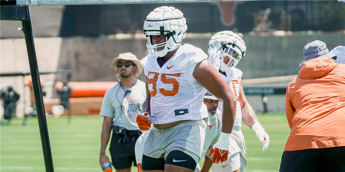 Texas notebook: Hopes high DL Alfred Collins lives up to his hype