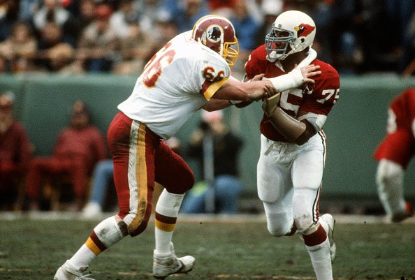 Washington Redskins' offensive tackle Joe Jacoby takes a break