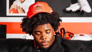 COMMITMENT: Beavers Land DL Tymon Meeks
