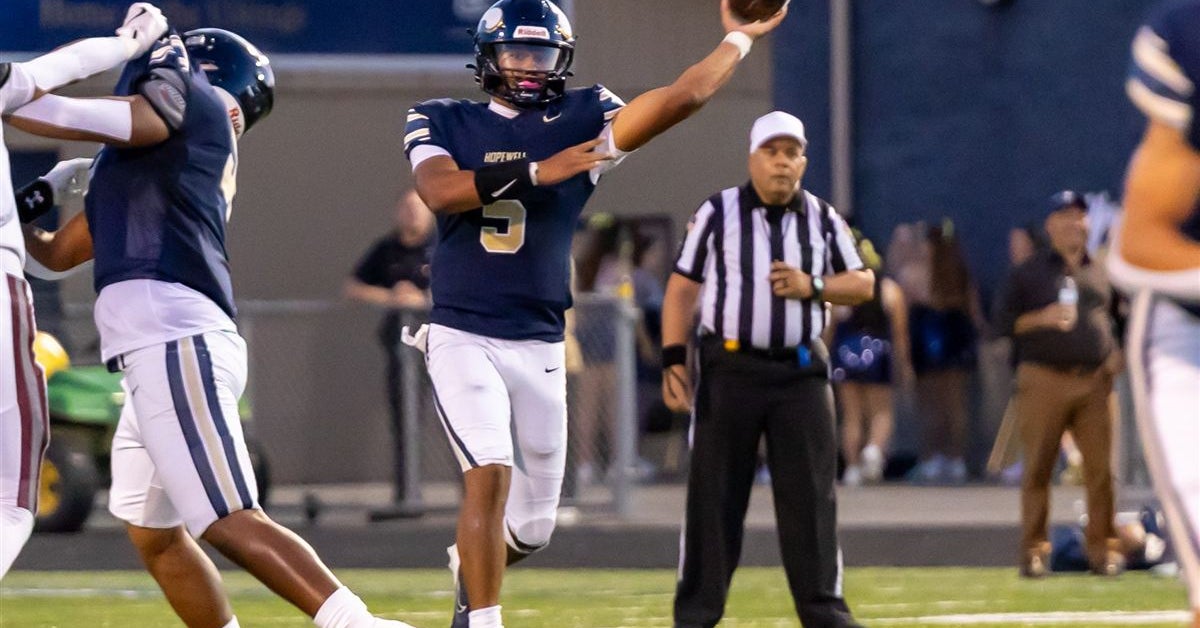 Colorado enters early recruiting race for 2028 quarterback James Armstrong