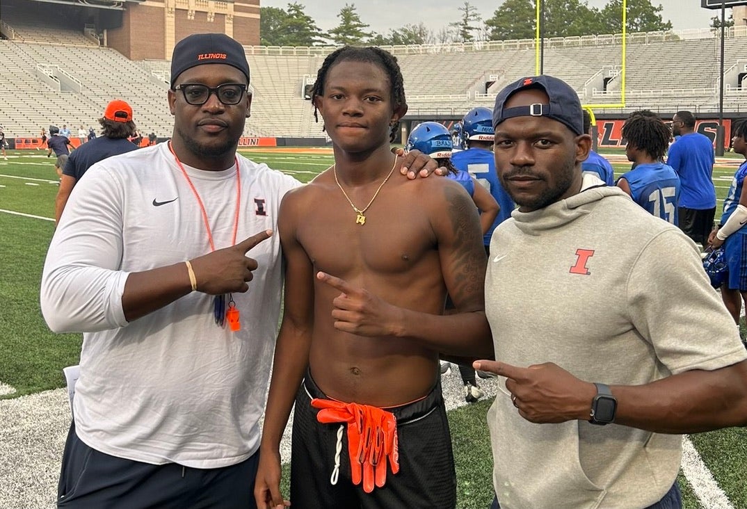 Threestar 2025 instate DB Andre Lovett camps with Illini 'It’s a